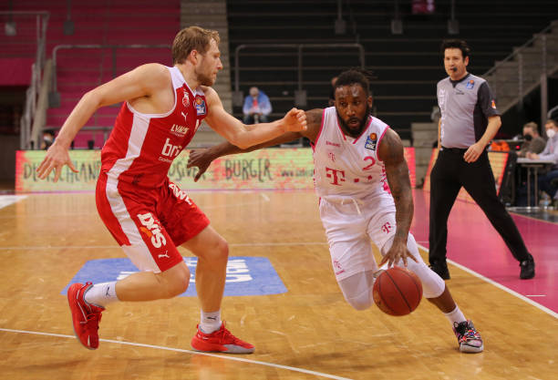 更高的市场 更高的市场