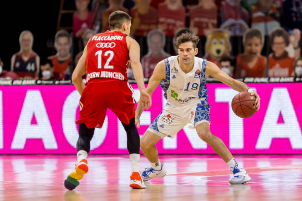 她在户外拍 她在户外拍