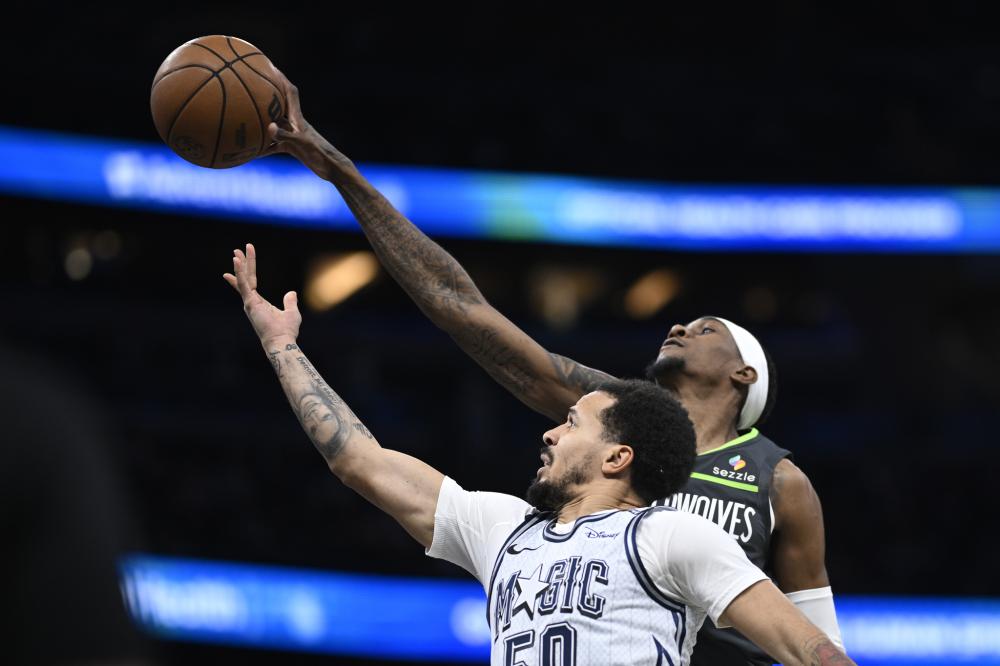 欧冠早报：门神！阿利森9次扑救什琴斯尼8次救险 红军替补创纪录.