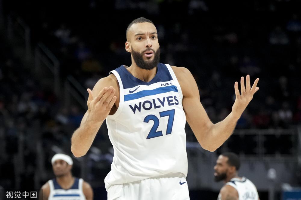 在比赛中展 在比赛中展