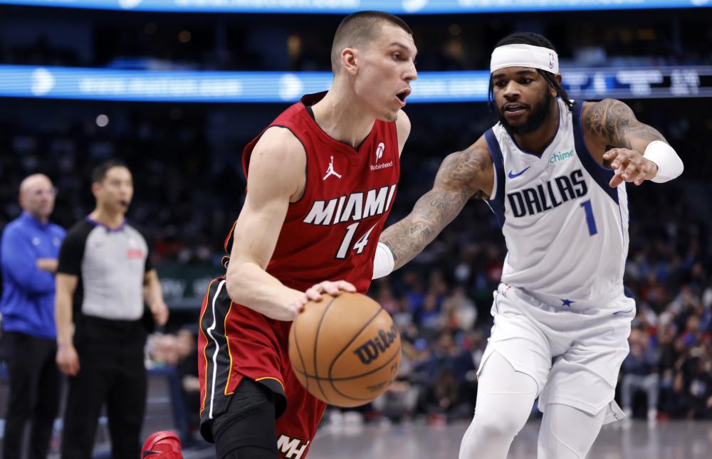 马丁内利:欧冠比赛空间更大,英超有些队喜欢摆大巴所以难踢